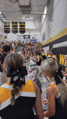 Football Homecoming Brings School Together