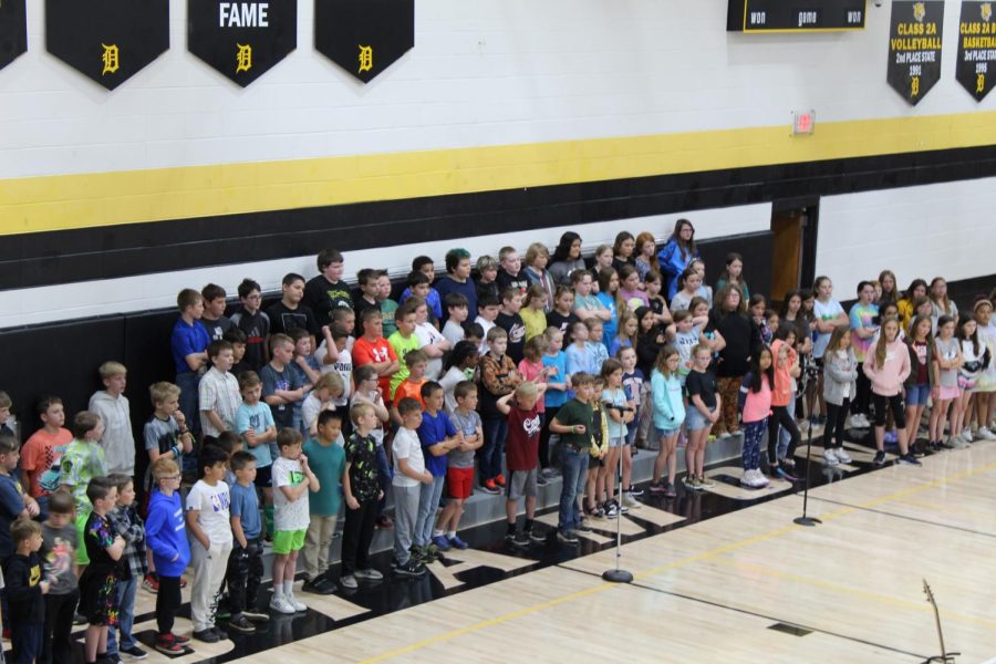 Elementary Choir Sings Their Hearts Out