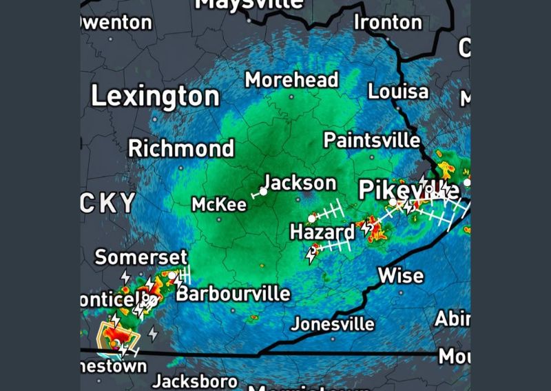 Strong Storm Clusters Bring Loud Thunder and Very Heavy Rain Across All of Eastern Kentucky Sunday Night Near Somerset Hazard and Pikeville