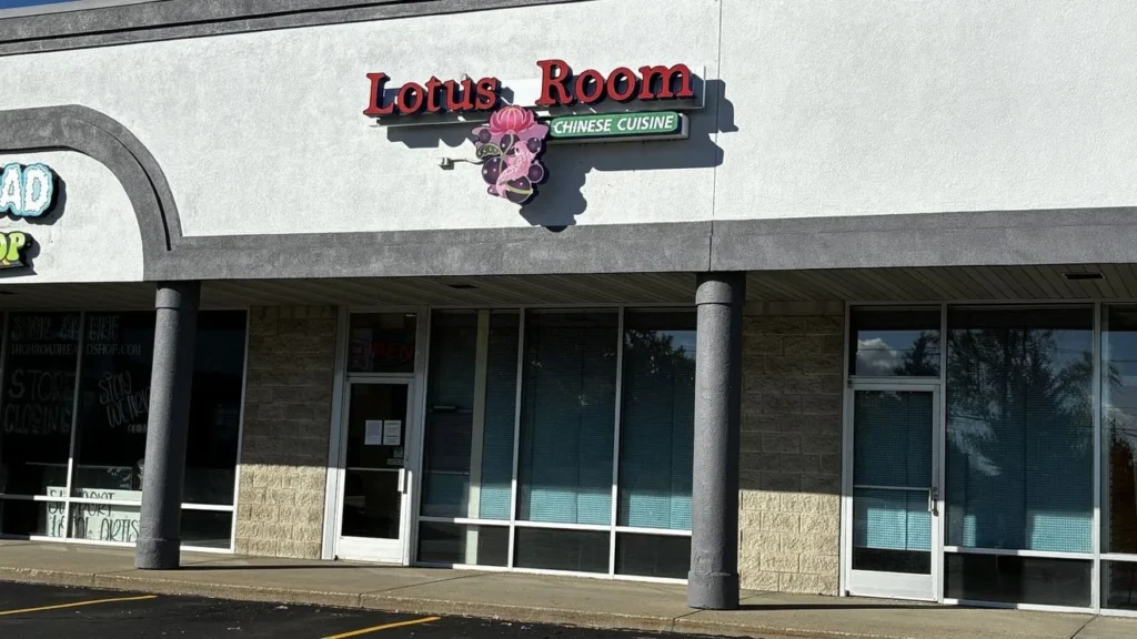 Flint, Michigan, Restaurant Lotus Room Chinese Cuisine to Close After 19 Years, With a New Pho Business Planned for the Space