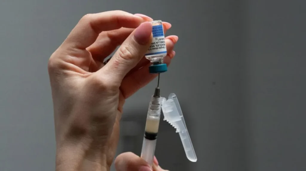 Health Officials Investigate Possible Measles Exposure at Powell, Ohio, Restaurant After Infected Visitor Dined There Oct. 4